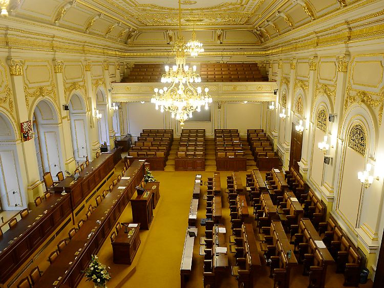 Die vorgezogene Abgeordnetenhaus-Wahl hatte die monatelange Regierungskrise in dem Land beenden sollen.