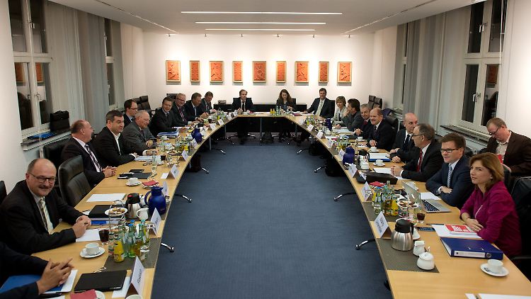 Am Montag verhandelten die Finanzpolitiker.