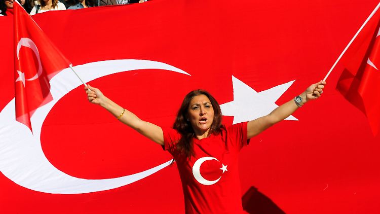Bei den Protesten vor dem Atatürk-Mausoleum in Ankara.