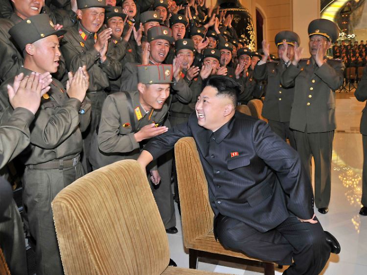 Die Oberschicht in Nordkorea hat gut lachen - dem Rest der Bevölkerung geht es, gelinde gesagt, nicht besonders gut.