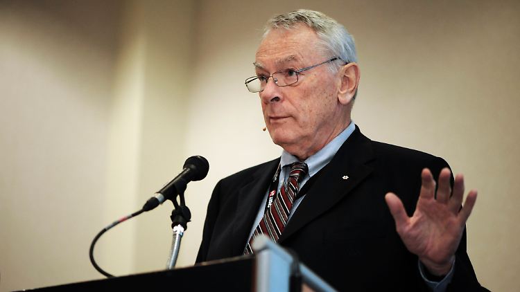 "Sauber sein oder nicht sauber sein - das ist die Frage": Das kanadische IOC-Mitglied Richard Pound ist eine der kritischsten Stimmen im Weltsport.