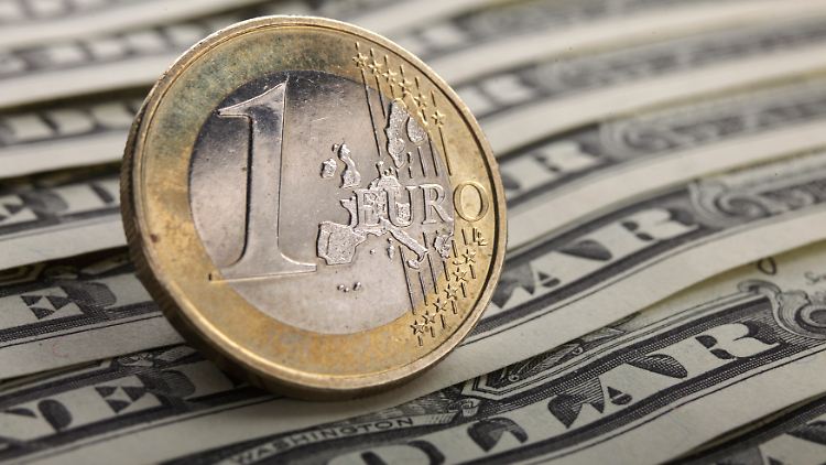 Der Dollar legt weiter zu.