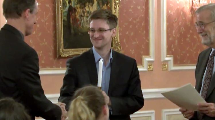 Edward Snowden bastelt an seiner Zukunft. Er sieht sie in Deutschland.