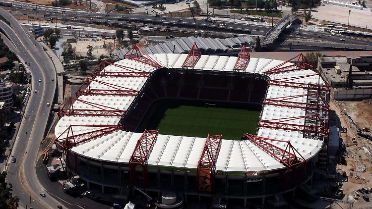 In den Katakomben dieses Stadions soll es nicht mit rechten Dingen zugehen.