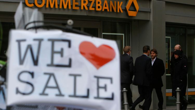 Käme ein Kaufinteressent - die Bank würde ihn nicht wegschicken.