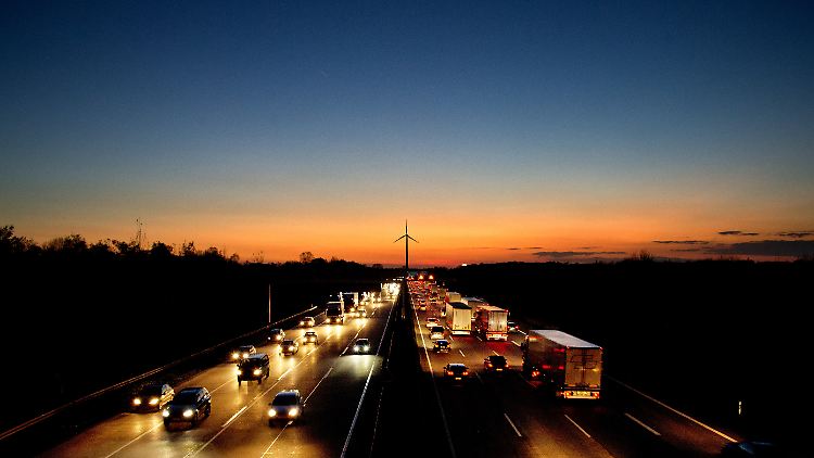 Ein Wettrennen um die Gunst der deutschen Autokäufer: Das Feld der Wettbewerber ist erstaunlich breit, doch die Spitze beherrscht ein einzelner Konzern.