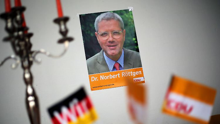 Norbert Röttgen wird von NRW-Landesgruppen-Chef Peter Hintze protegiert.