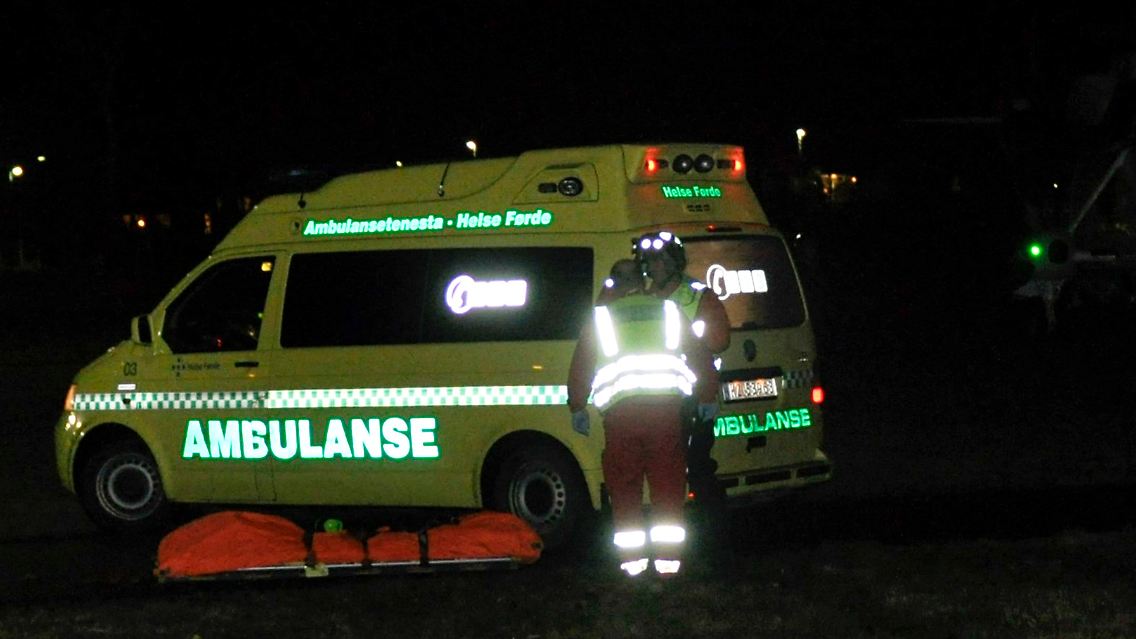 2013-11-04T211036Z_546290724_GM1E9B50DAP01_RTRMADP_3_NORWAY-BUS-HIJACK.JPG6580700040059223720.jpg
