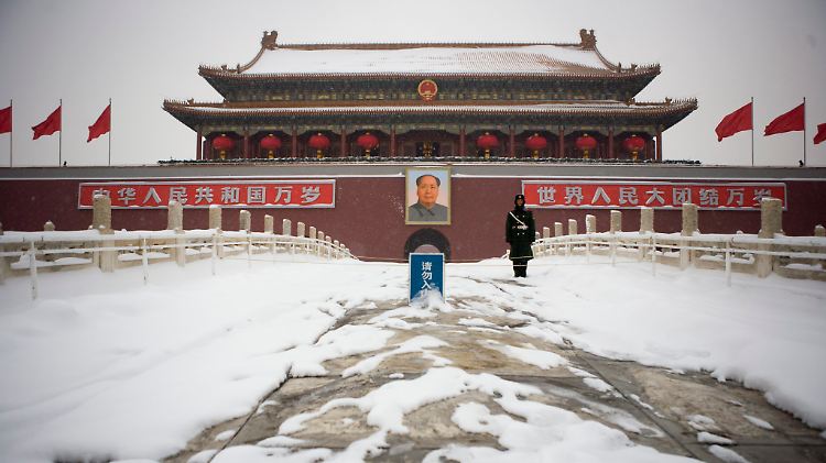 Peking als Kapitale des Wintersports - die Idee klingt gewöhnungsbedürftig, auch wenn Schneefall dort keine Seltenheit ist.