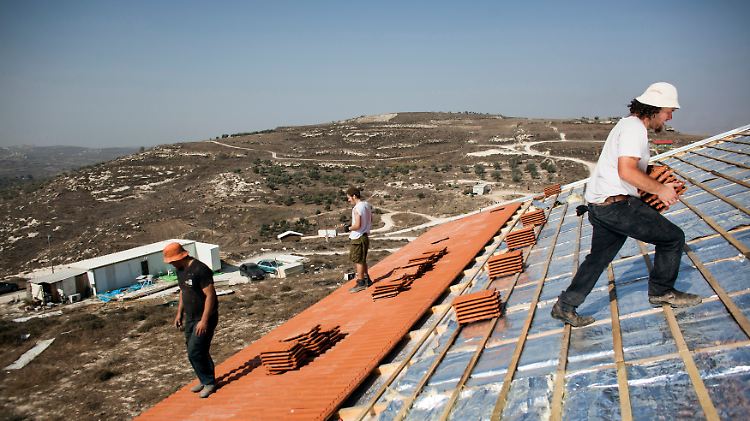 "Wir können die Verhandlungen nicht weiterführen", sagte der Palästinenservertreter zum anhaltenden Siedlungsbau seitens Israel.