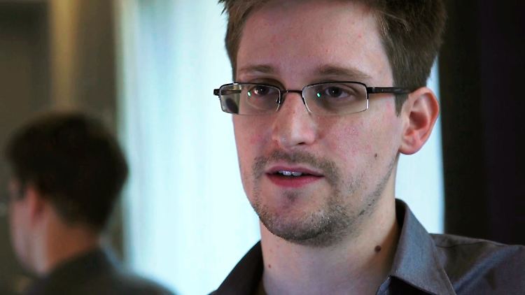 2013-11-03T133113Z_1467400201_GM1E9B31NLK01_RTRMADP_3_GERMANY-SNOWDEN.JPG3419354756885435600.jpg