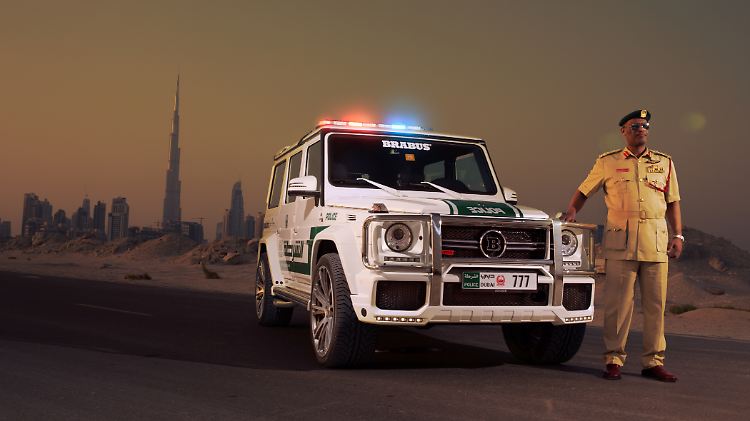 In der Stadt der Superlative muss natürlich auch der Polizeiwagen mithalten können.