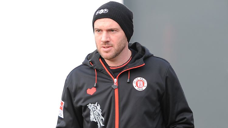 Interimstrainer Roland Vrabec ist jetzt auch Interimscheftrainer des FC St. Pauli, zunächst bis zur Winterpause.