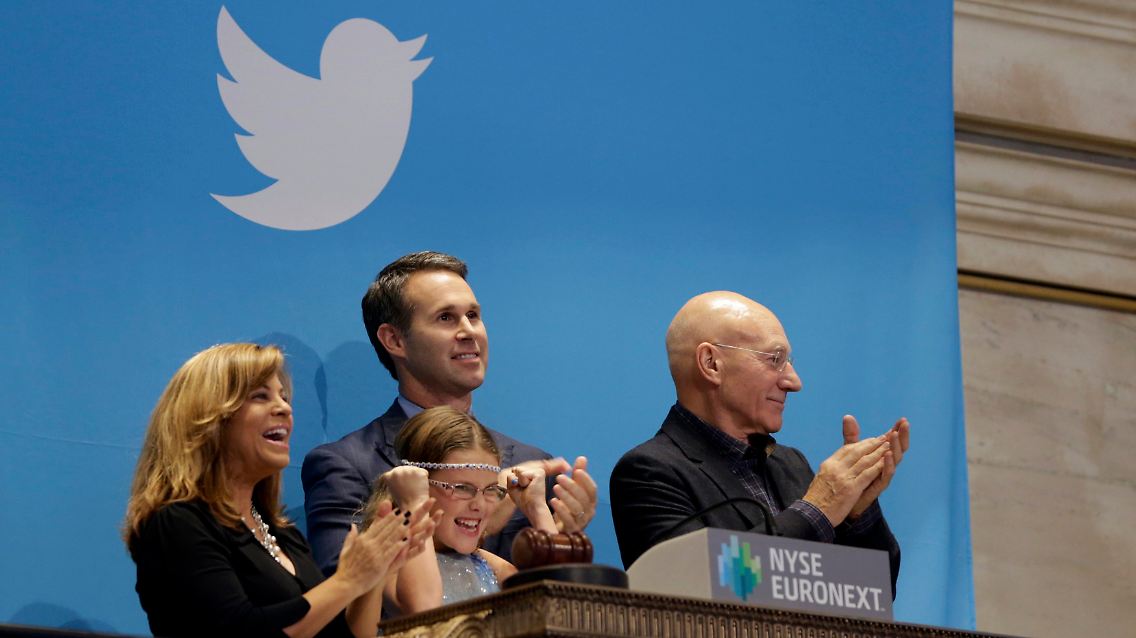 2013-11-07T173613Z_1363316787_TB3E9B715TH2L_RTRMADP_3_TWITTER-IPO.JPG1903973887689118795.jpg