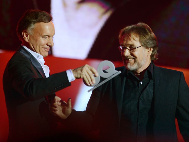 Götz George (r.) bekam seinen Award von seinem langjährigen Freund Nico Hofmann überreicht.
