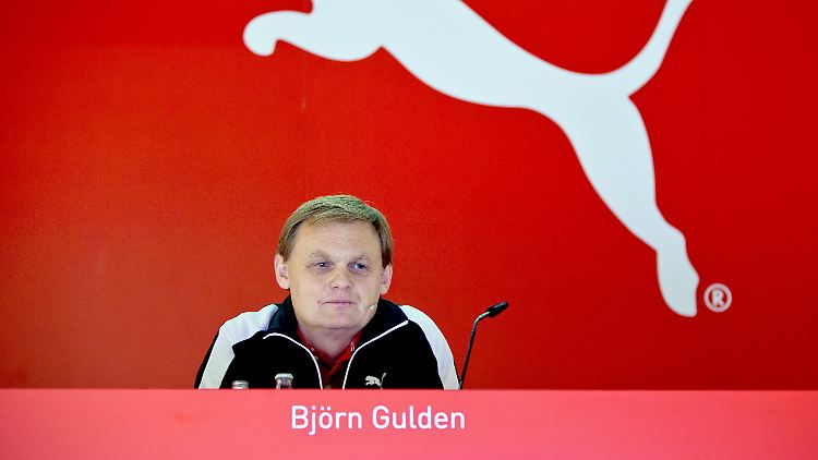 Im Trainingsanzug verkündete Puma-Chef Björn Gulden die schlechten Nachrichten.