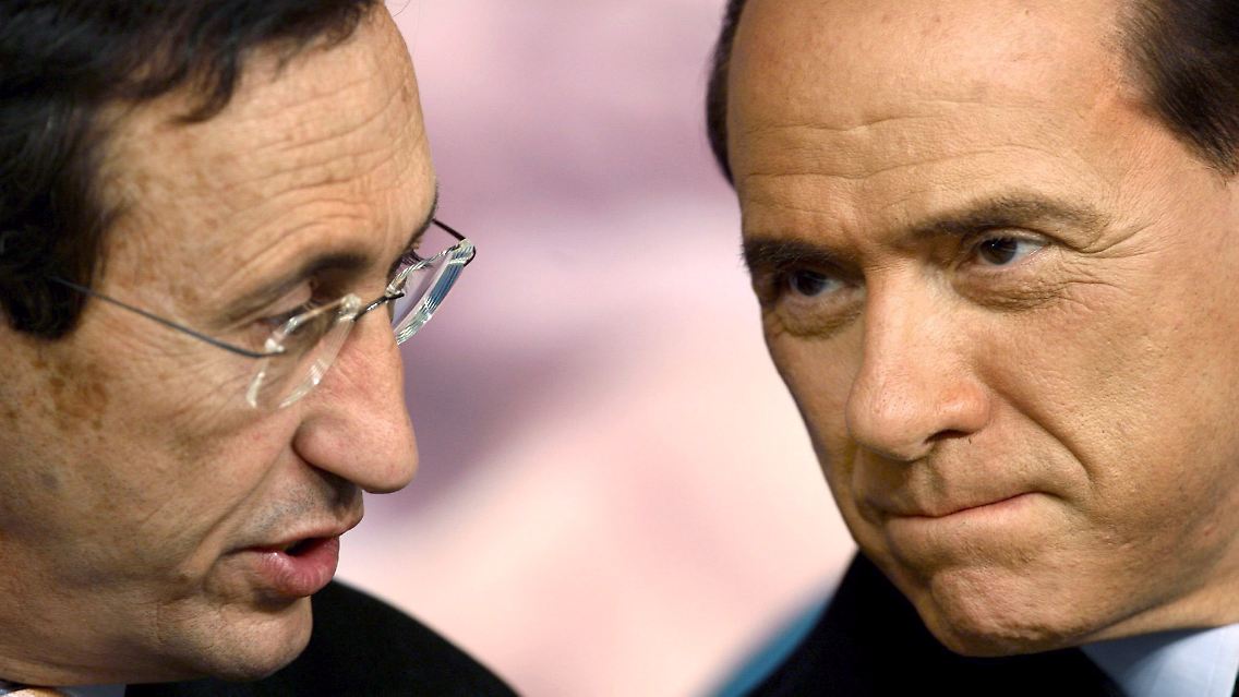 Aus Partnern werden Feinde: Fini und Berlusconi bekämpfen sich nun.