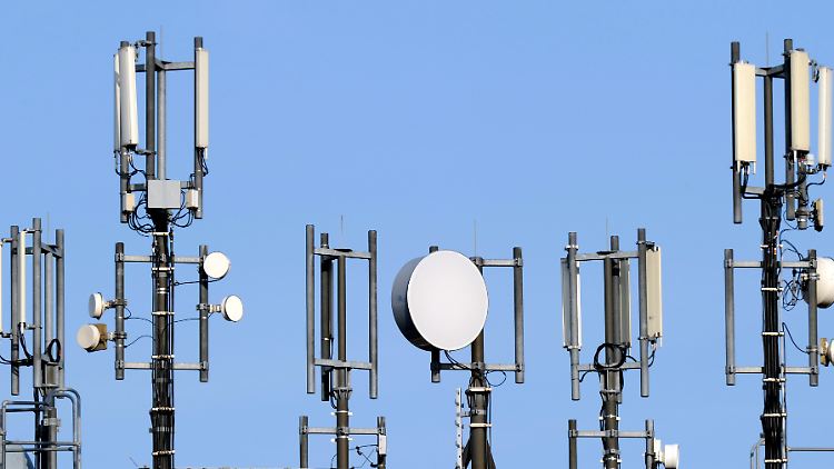 Die Frequenzen im 700 Megahertz-Bereich sind für den Ausbau schneller LTE-Netze in dünner besiedelten Gebieten geeignet.