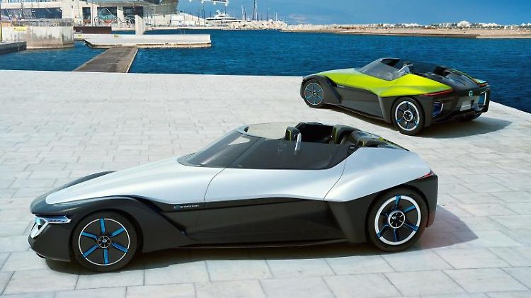 Von Segelflugzeugen inspiriert: Nissans elektrisch angetriebene Roadster-Studie Bladeglider.