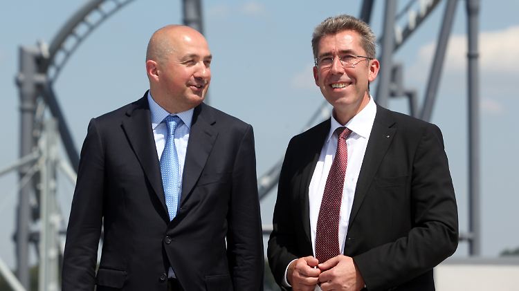 Die Sanierungsgeschaftsführer Jens Lieser und Thomas Schmidt haben gute Nachrichten.