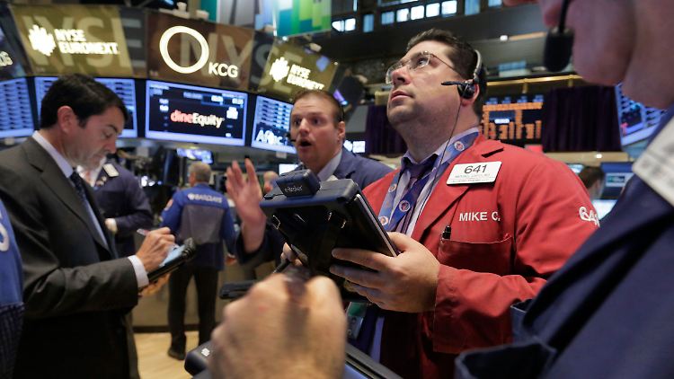 An der Wall Street lauschen Strategen auf neue Hinweise aus der Fed.
