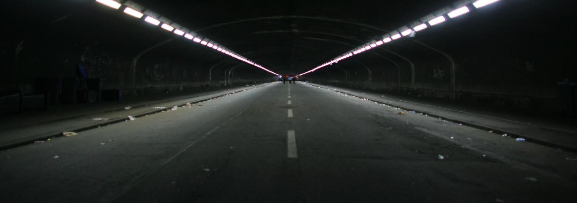 Hinter diesem Tunnel starben 21 Menschen.
