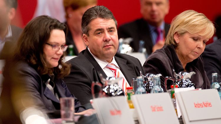Sigmar Gabriel und die seinen Vorstandskollegen bleiben Attacken seitens der Delegierten erspart.
