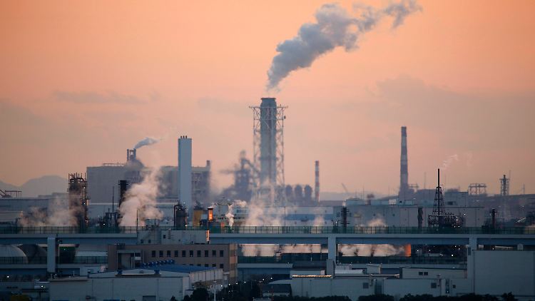 Nach Fukushima schaltete Japan konsequent alle AKWs ab- und verbraucht deshalb jetzt mehr CO2 denn je.