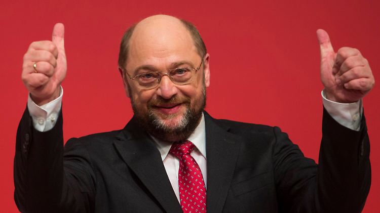 Beide Daumen hoch für Martin Schulz - fand nicht nur er selbst.