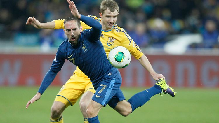 Wenigstens steht Alexander Kucher Europas Fußballer des Jahres nicht im Weg: Der Schrecken von Franck Ribery ist heute abend gesperrt.