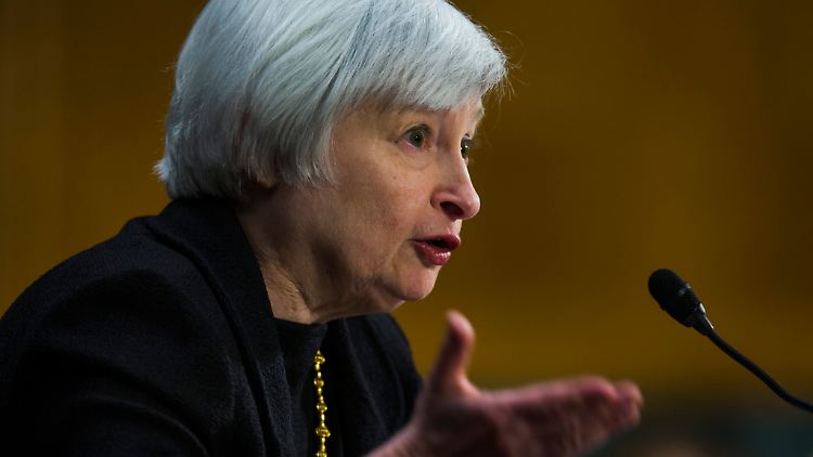 Laut Sitzungsprotokoll soll die Drosselung der Anleihekäufe schon bald unter der designierten Fed-Chefin Yanet Yellen beginnen.
