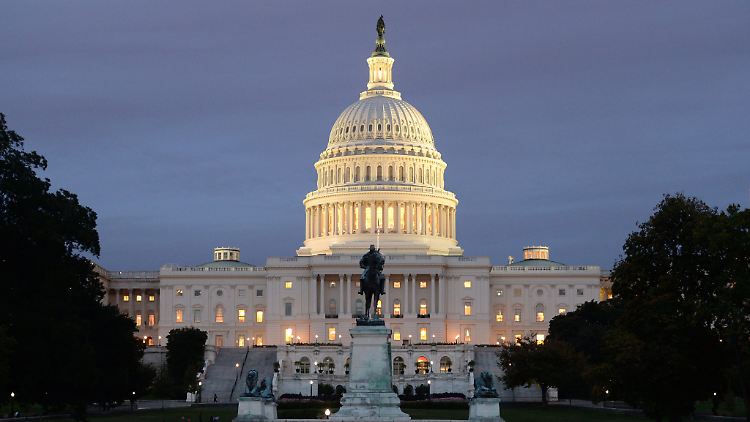 Im Senat haben die Demokraten zwar die Mehrheit, konnten jedoch mit unter 60 Abgeordneten bislang das Filibuster nicht beenden. 