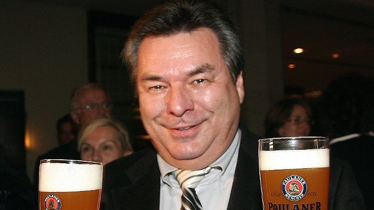 Das Weißbier ist Waldis Freund. Nicht nur weil es schmeckt, nein, es hat ihm auch die Zukunft gesichert.