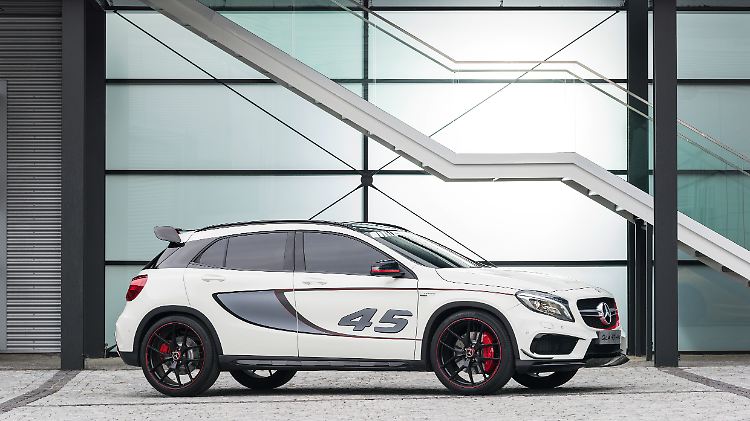 Dass man aus einem SUV auch einen Sportwagen machen kann, beweisen die Stuttgarter mit dem GLA 45 AMG.