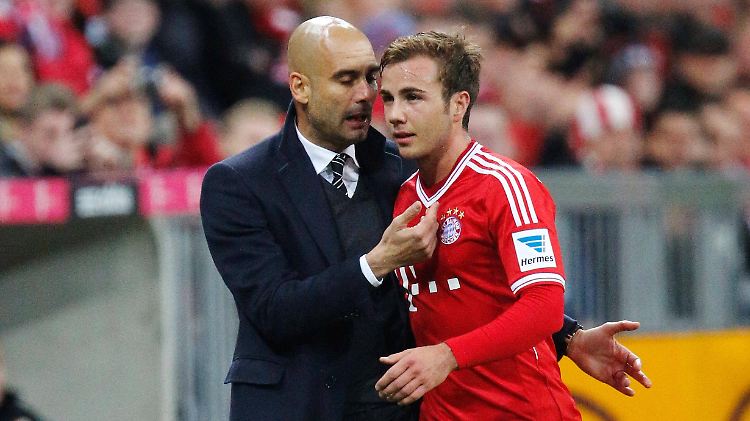 Erst einmal auf der Bank? Bayerns Mario Götze mit Trainer Josep Guardioa.
