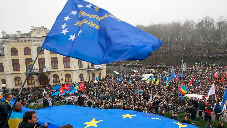 Die Ukraine soll sich der EU annähern, fordern diese Demonstranten