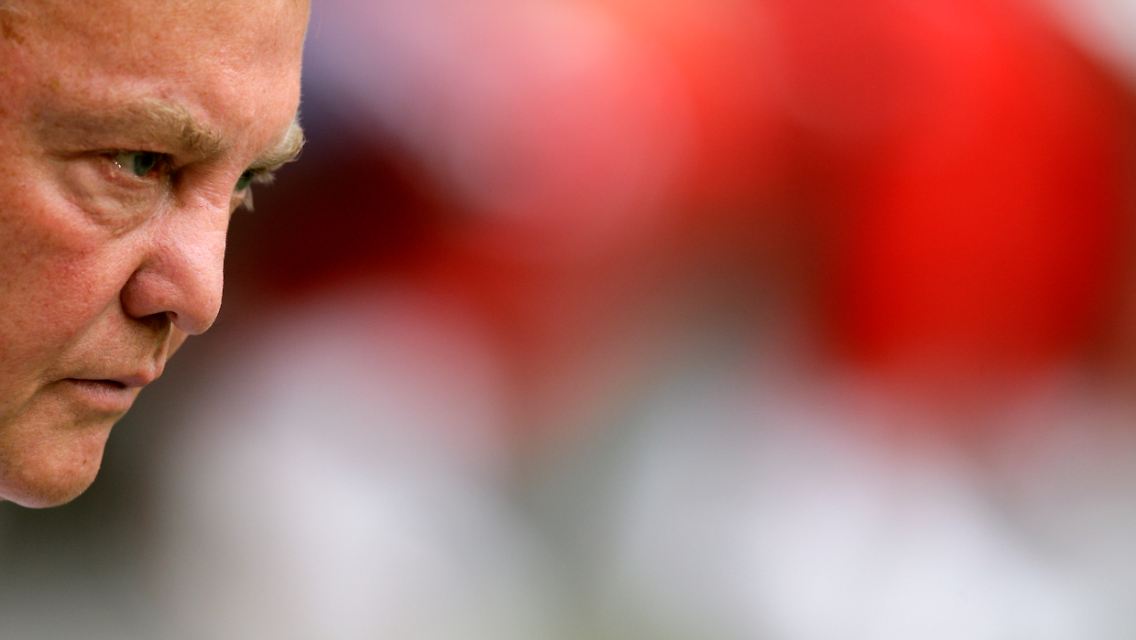 Das Feierbiest war gestern, jetzt ist van Gaal wieder der Grummler vom Dienst.