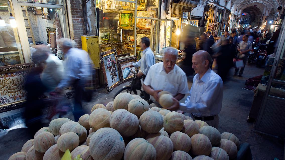 Die DIHK rechnet im günstigsten Fall mit einem Handelsvolumen im zweistelligen Milliardenbereich mit dem Iran.