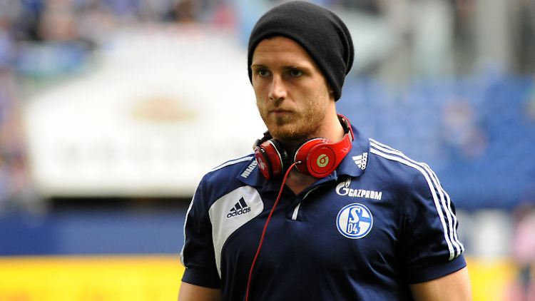 "Ich fühle mich auf Schalke einfach wohl. Natürlich will ich immer spielen": Ralf Fährmann.