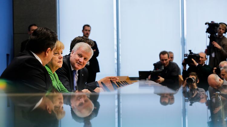 Deutschland wird wohl in Zukunft von einer großen Koalition regiert - wenn die SPD-Basis zustimmt.