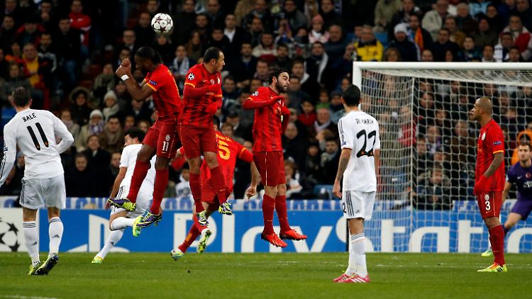 Gareth Bale brachte Real Madrid mit einem haltbaren Freistoß in Führung.