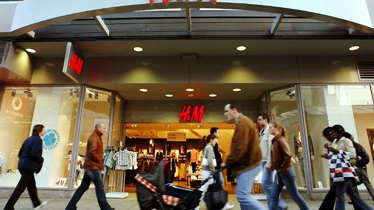 H&M zieht die Reißleine.