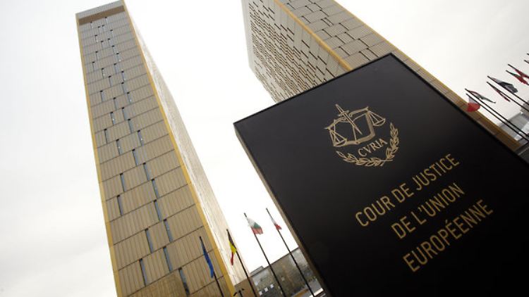 In der Regel folgen die Richter dem Gutachter - das hieße Milliardenzahlungen für Deutschland