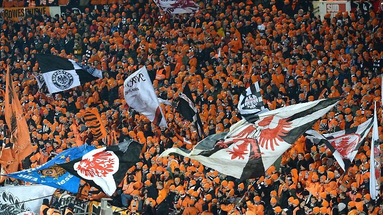 Heimspiel in Bordeaux: 12.000 Fans der Eintracht unterstützten ihr Team in Südfrankreich.
