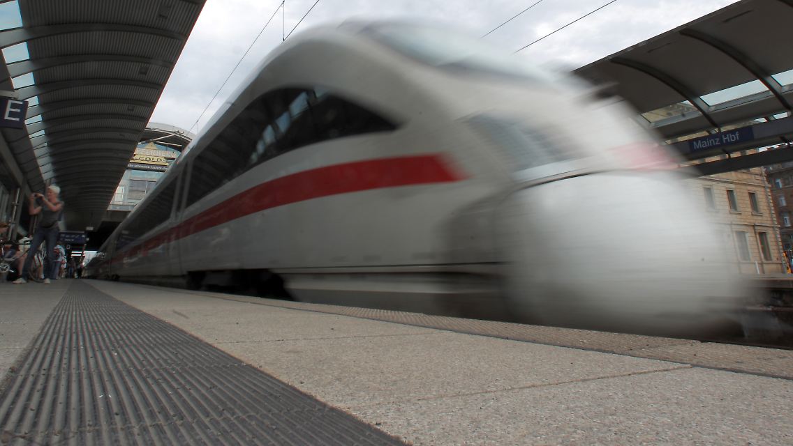 43520709.jpg