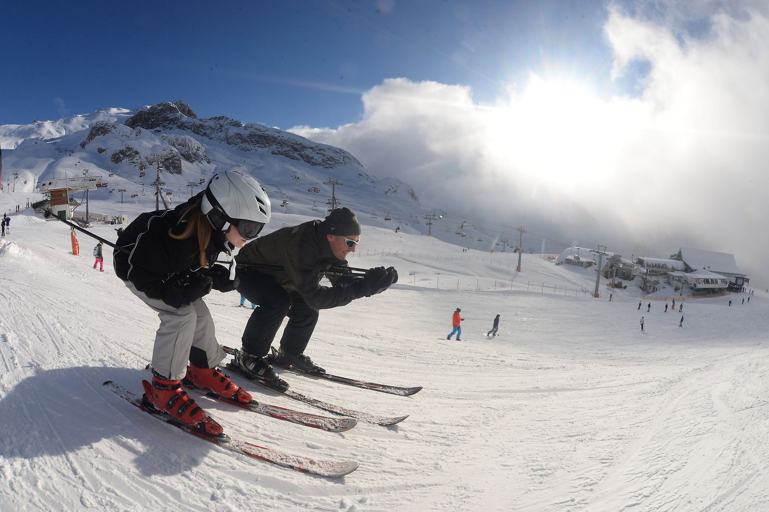 Tirol ist flächenmäßig das drittgrößte Bundesland Österreichs. Der Tourismus ...