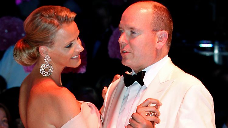 Jetzt wollen sie schon am 2. Juli 2011 ins Glück tanzen: Charlene und Albert.
