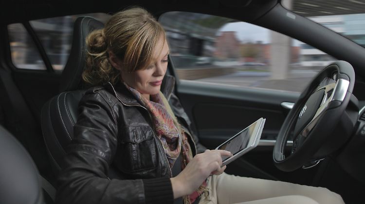 Während der Autofahrt mit dem Tablet spielen? In Schweden könnte es bald Realität werden.