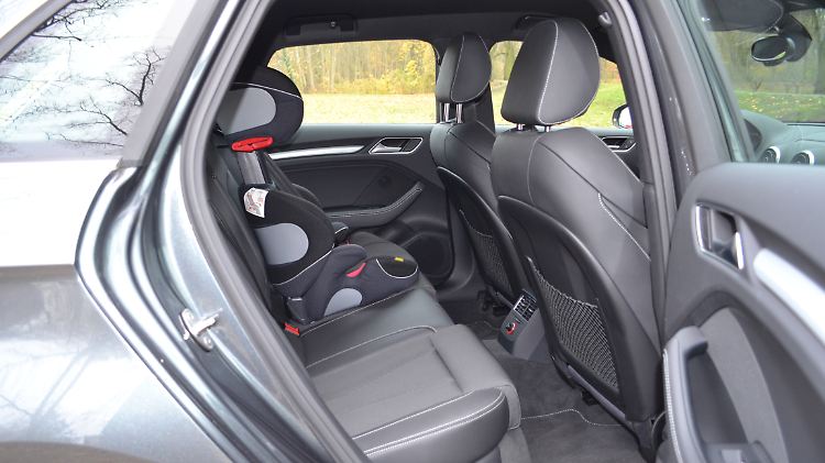 Der Platz im A3 Sportback ist auch im Fond für Kinder und Erwachsene ausreichend.