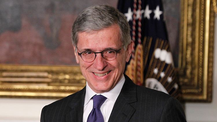 Der Chef der Telekomregulierungsbehörde, Tom Wheeler, will die Anhäufung von Frequenzen verhindern.